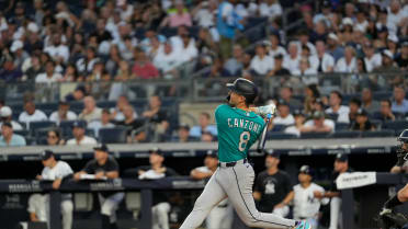 Dominic Canzone's solo homer (19)