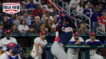 Field View: Roman Anthony hits a solo home run