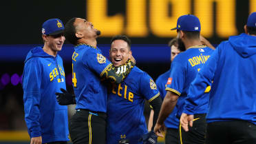 Leo Rivas' walk-off single
