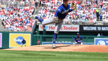Sheehan transita 5.2 innings en su apertura