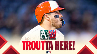 Mike Trout desaparece la esférica