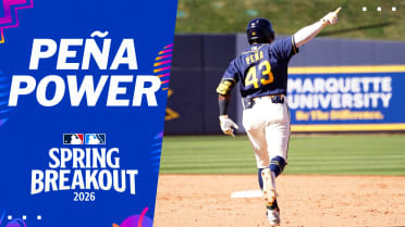 Luis Peña's three-run home run