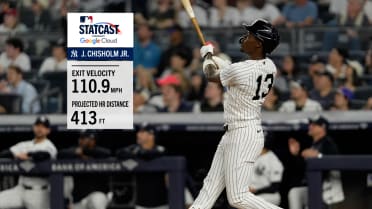 Jazz Chisholm Jr. crushes 413-foot homer