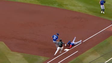 Del Castillo es puesto out tras revisión 