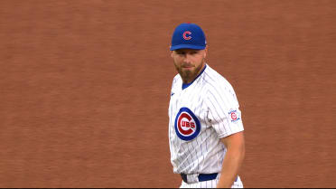 Michael Busch's fantastic diving play