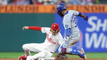 Teoscar Hernández out at second after review