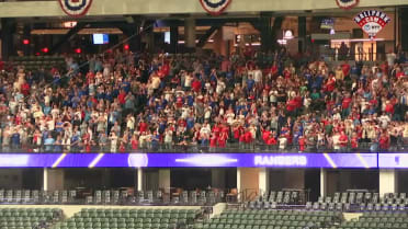 Rangers fans react to final out