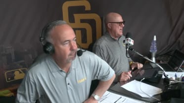 Jake Cronenworth's foul ball lands in Padres' booth