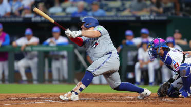 Alejandro Kirk's RBI double