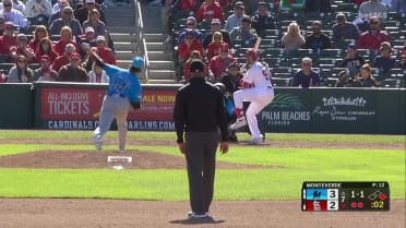 Ryan Ignoffo retira corredor en 2B