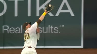 Gavin Sheets' running catch