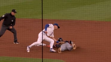 Carson Kelly throws out Kevin McGonigle stealing