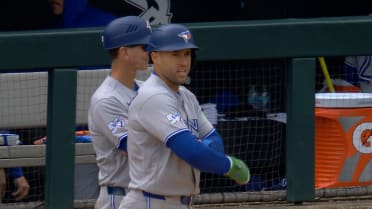 Davis Schneider scores on error 