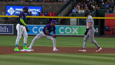 Ketel Marte teases Luke Keaschall, tags second base
