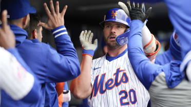 Pete Alonso's second solo homer (6)