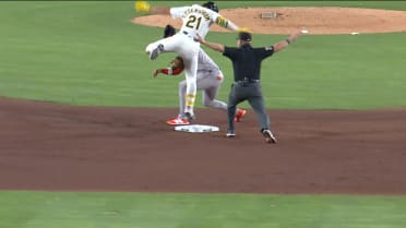 Luis Guillorme nabs Tyler Soderstrom after a review
