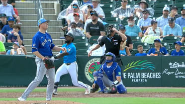 Daniel Johnson's solo homer