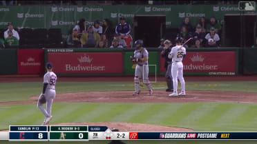 Stephen Vogt gets first managerial win