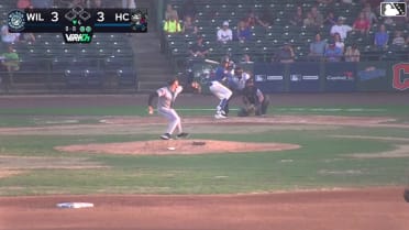 Dauri Fernandez triples (6) on a line drive to right fielder José Anderson. Yerlin Luis scores.