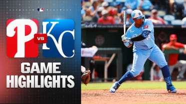 Salvador Perez leads Royals past Phillies, 5-2