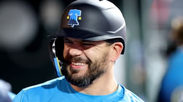 Kyle Schwarber finishes second for NL MVP