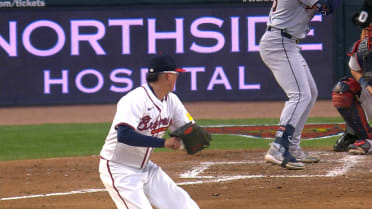 Jesse Chavez freezes Colt Keith in the 6th