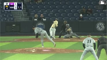 Kaeden Kent singles on a ground ball to right fielder George Wolkow. Josue Gonzalez scores. Connor McGinnis scores. Cole Gabrielson to 3rd.