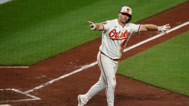Orioles score eight runs in the 3rd inning