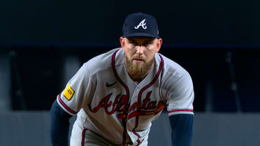 Dylan Lee poncha Paul Goldschmidt y deja a 2 corredores