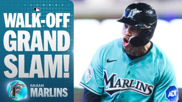 Heriberto Hernández walks it off with a SLAM (2)