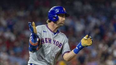 Jeff McNeil pega jonrón en solitario