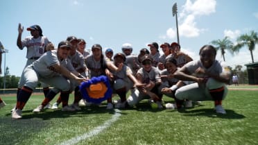 Houston celebrates advancing to championship