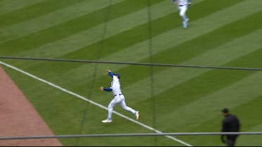 Alex Bregman's running catch in foul territory