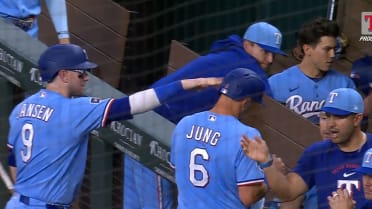Josh Jung scores on a throwing error