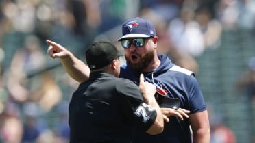 John Schneider ejected after foul ball review 