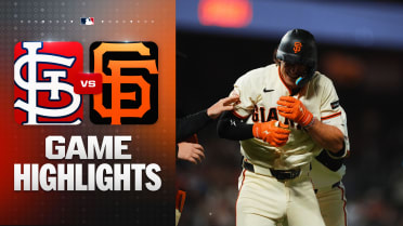 Shay Whitcomb walks it off for Giants in extras