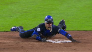 Javier Báez's RBI double