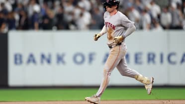 Nick Sogard conecta cuadrangular