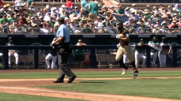 Sheets and Bogaerts hit back-to-back home runs