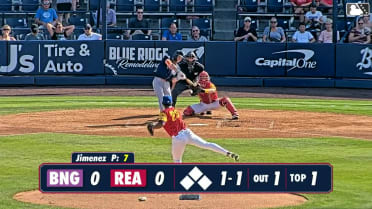 Carson Benge's solo homer