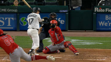 Murakami anota tras pelotazo con bases llenas  