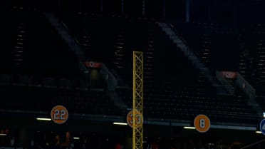 Pete Alonso batea un foul, la sentencia se mantiene