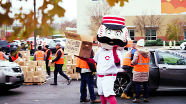 Reds/Freestore Food Distribution