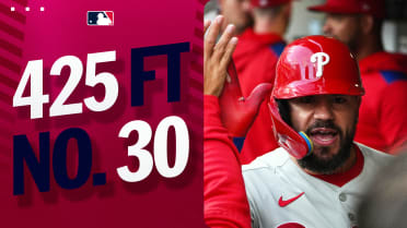 Kyle Schwarber's solo homer (30)
