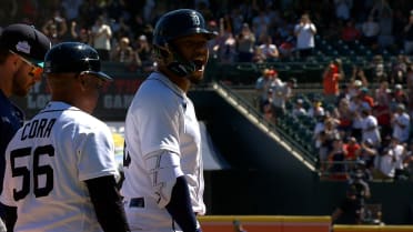 Wenceel Pérez's two-run triple