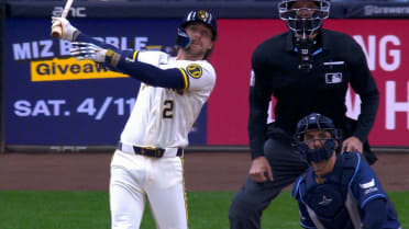 Primer jonrón de la temporada de Brice Turang