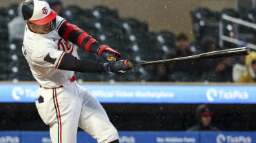 Carson McCusker swings and loses his bat 