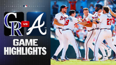 Matt Olson finishes Braves' walk-off win