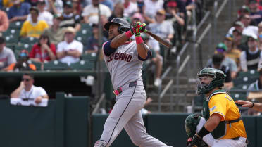 José Ramírez's two-run double