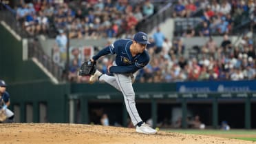 Ian Seymour K's Elias Díaz swinging 